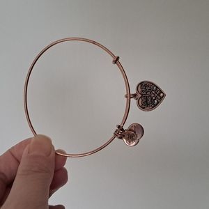 Love is in the air bracelet